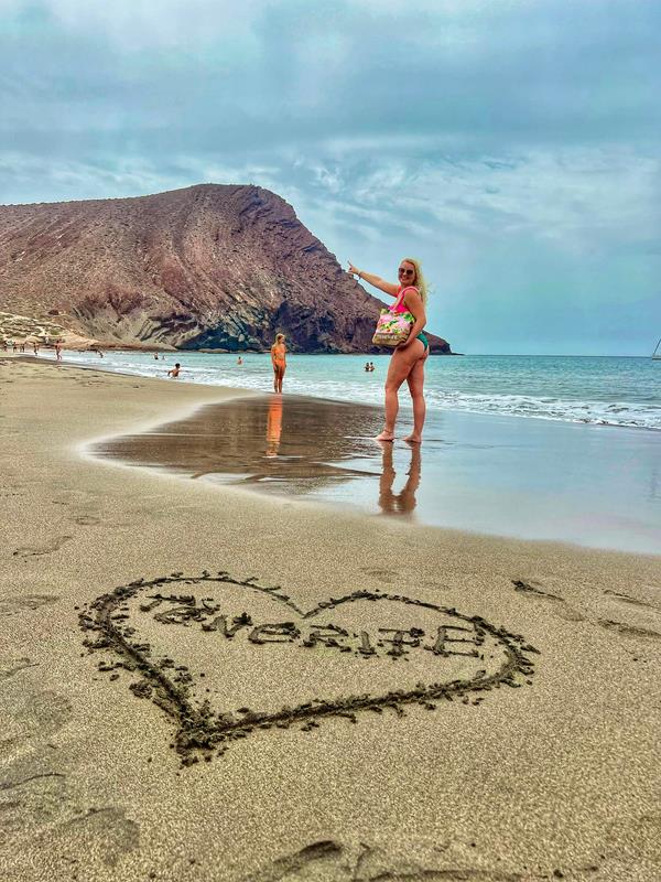 Kristýna u moře na zájezdu Mary Kay na Tenerife